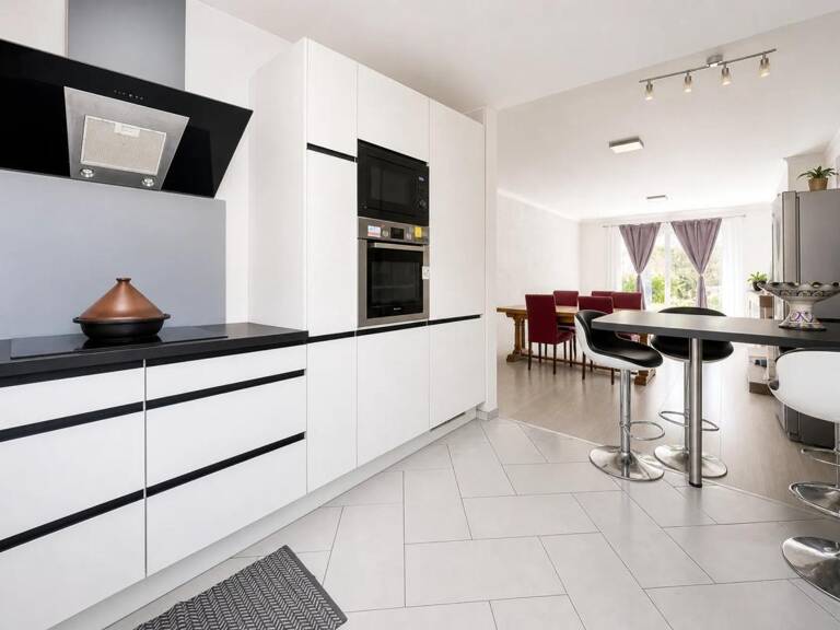 Spacieuse maison avec 7 chambres à Boussens — photo 1