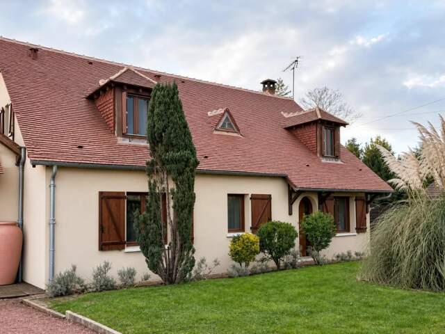 Maison de 7 pièces de 212 m² à Le Poinçonnet — photo du bien