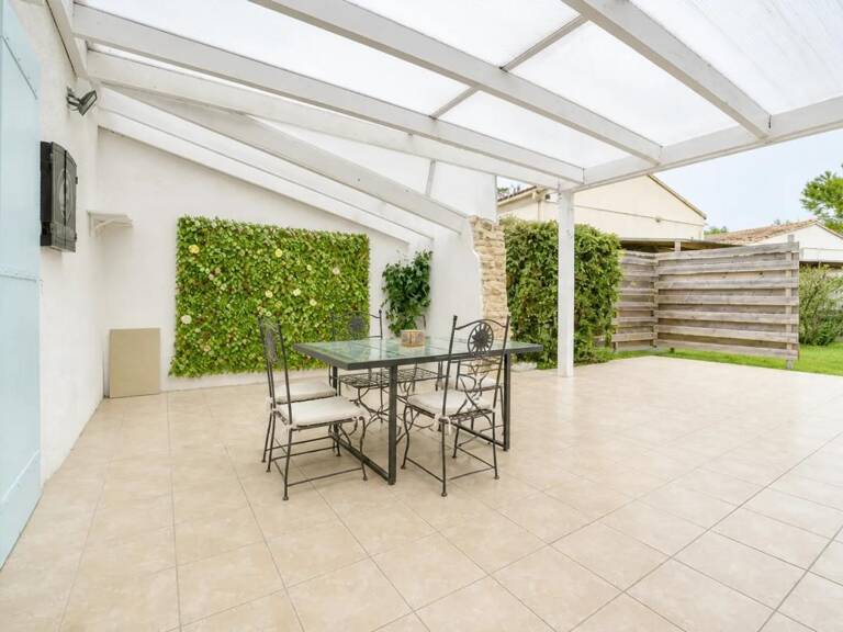 Ensemble de 4 maisons charentaises proche océan — photo 1