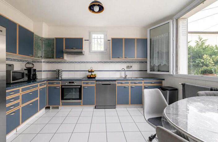 Maison lumineuse de 137 m² à Livry-Gargan, secteur Jacob — photo 2