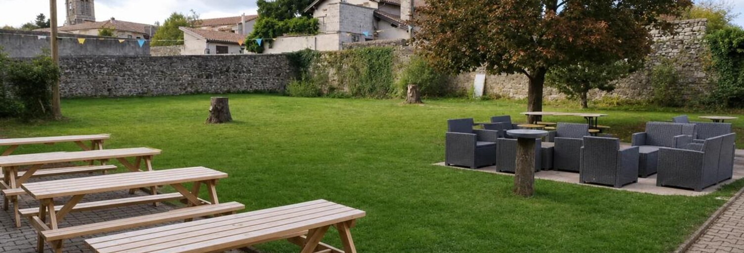 Divers 40 Pièces 950 m² à vendre à Montfaucon-en-Velay (43290)