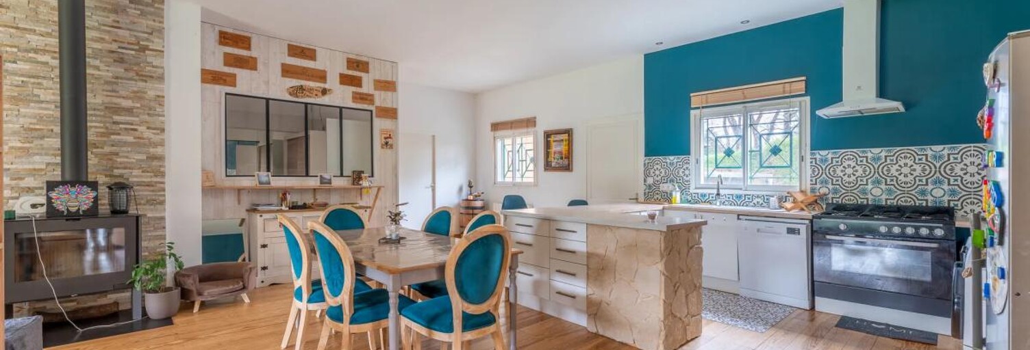 Maison 5 Pièces 140 m² à vendre à Saint-Morillon (33650)