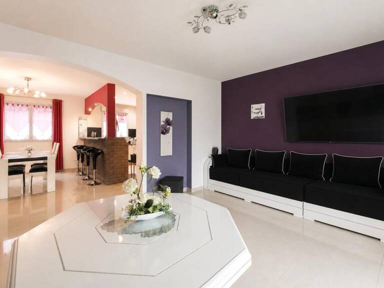 Maison 7 pièces de 197 m2 avec jardin en vente à Courtry - Idéal pour familles — photo 1