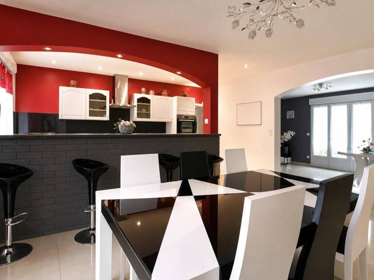 Maison 7 pièces de 197 m2 avec jardin en vente à Courtry - Idéal pour familles — photo 1