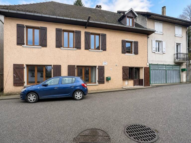 Maison de 4 pièces de 140 m² à Le Pont-de-Beauvoisin — photo 1