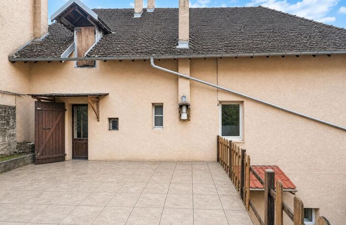 Maison de 4 pièces de 140 m² à Le Pont-de-Beauvoisin — photo 2