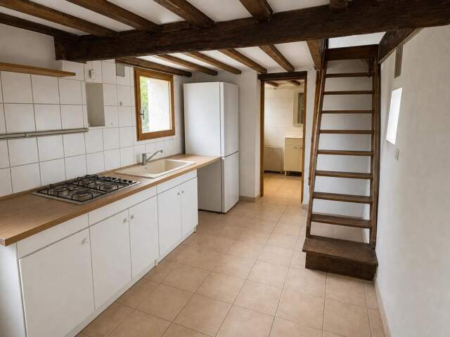 Maison de 3 pièces de 95 m² située à Lavau — photo du bien