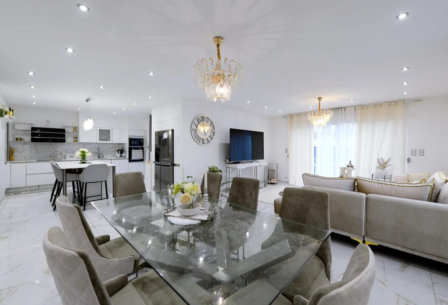Maison contemporaine spacieuse à Vernet — photo 1