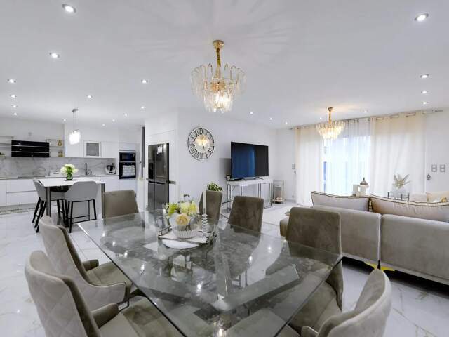 Maison contemporaine spacieuse à Vernet — photo du bien