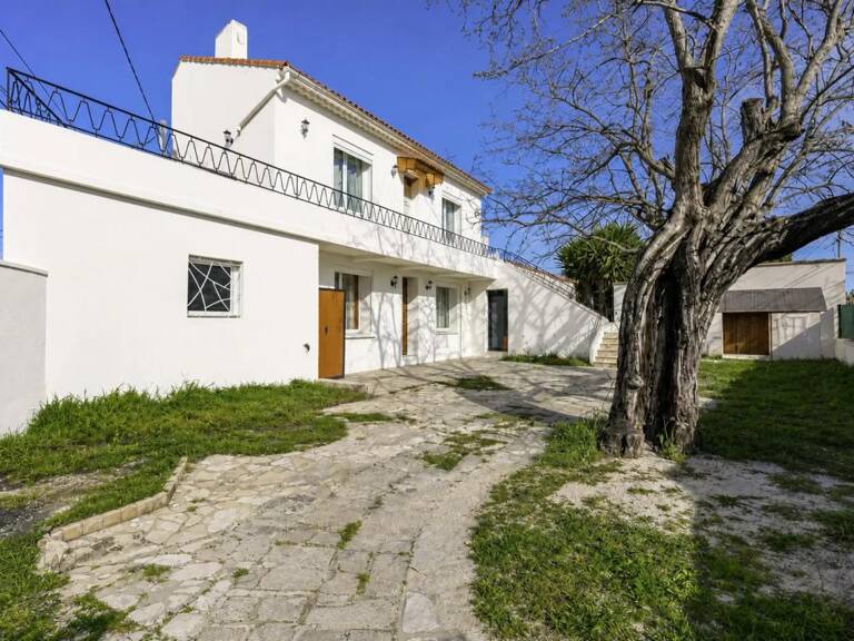 Maison rénovée 6 pièces, 153 m², Châteauneuf — photo 1