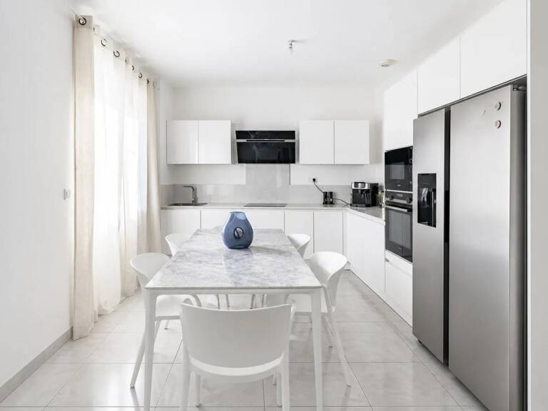 Maison rénovée 6 pièces, 153 m², Châteauneuf — photo 1
