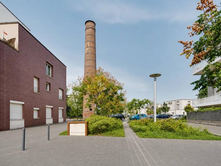 Appartement en duplex de 5 pièces de 95 m2 en vente à Stains - Idéal pour les familles — photo 1