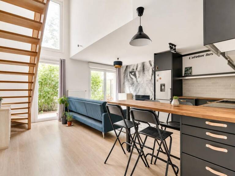 Appartement en duplex de 5 pièces de 95 m2 en vente à Stains - Idéal pour les familles — photo 1