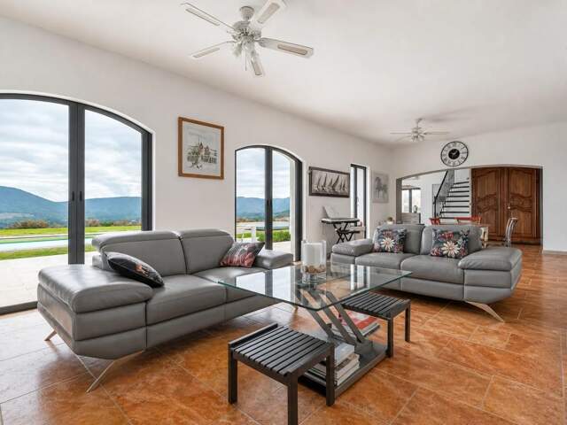 Luxueuse villa au Plan-de-la-Tour — photo du bien