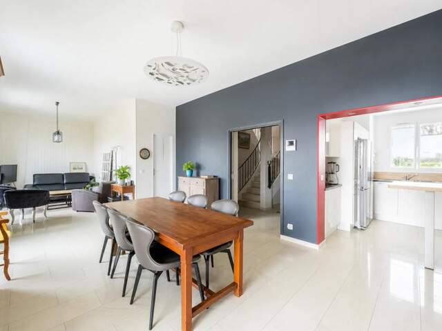 Maison de 7 pièces de 174 m² à Pontoise — photo du bien