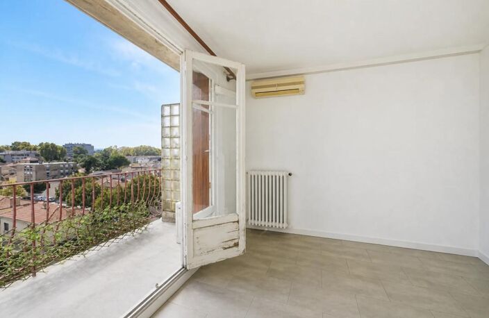 Charmant 3 pièces avec balcon au dernier étage à Avignon — photo 3