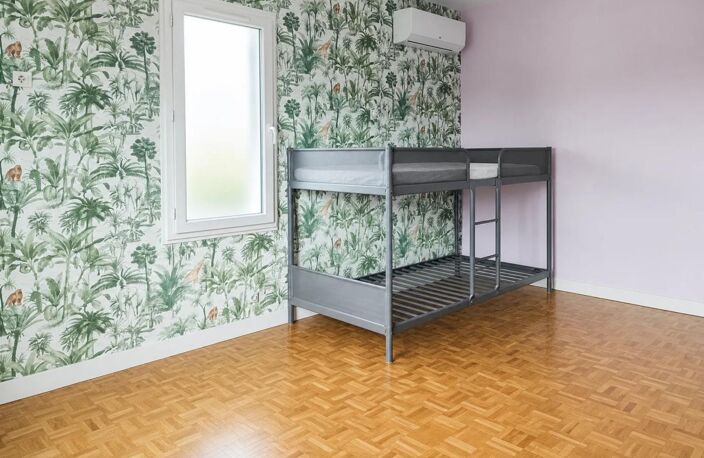 Maison de 7 pièces de 252 m² à Pineuilh — photo 3