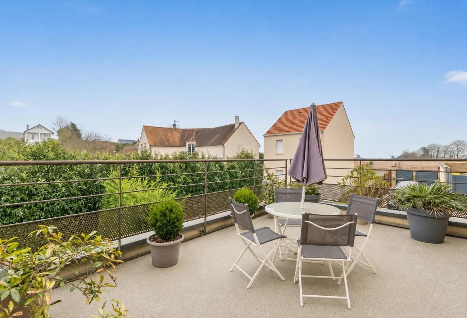 Maison contemporaine au calme et lumineuse de 142 m² à Orgeval — photo 1