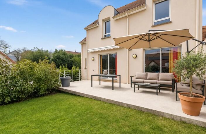 Maison contemporaine au calme et lumineuse de 142 m² à Orgeval — photo 2