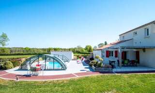 Maison 8 Pièces 245 m² à vendre à Mervent (85200)