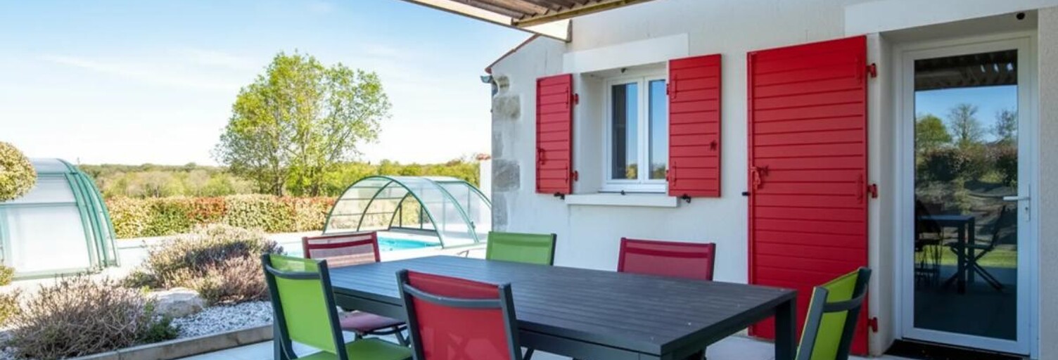 Maison 8 Pièces 245 m² à vendre à Mervent (85200)