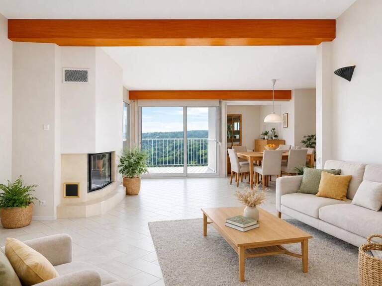Maison de 6 pièces de 140 m² située à Altillac — photo 1