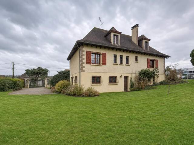 Maison de 186 m² avec jardin à Lubersac — photo du bien