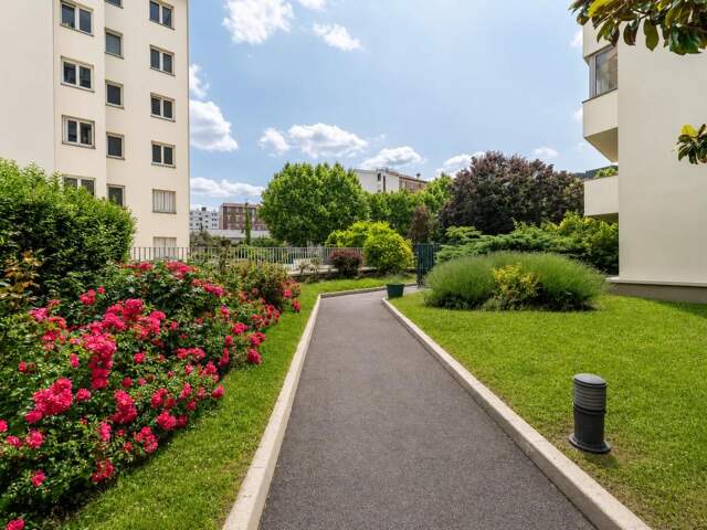 Appartement 4 pièces lumineux – Asnières-sur-Seine — photo du bien