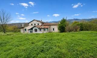 Maison 8 Pièces 210 m² à vendre à Vollore-Ville (63120)