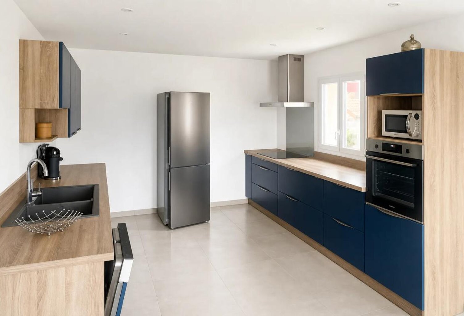 Maison de 8 pièces de 240 m2 en vente à Tralaigues — photo 1