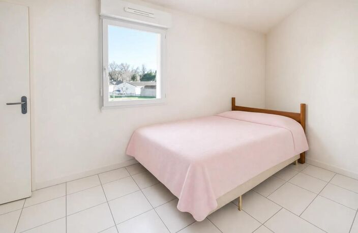 T2 loué avec parking & piscine - 47m2 - Saint-Vivien-de-Médoc — photo 4