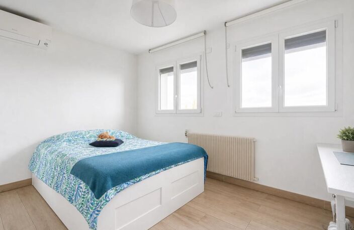 Maison spacieuse et rénovée à Romainville — photo 3