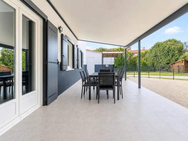 MAISON 166m2 JARDIN PISCINE GARAGE - GARE ROUTIERE A 5MIN — photo du bien