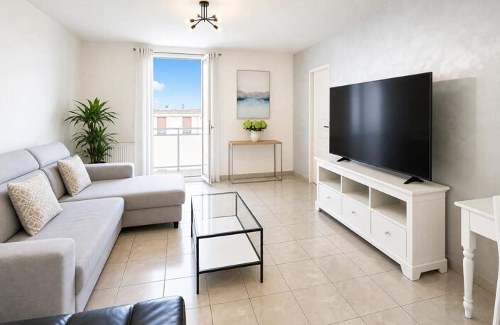 Maison en pierre, 4 niveaux, 90 m² de jardin + dépendances — photo 5