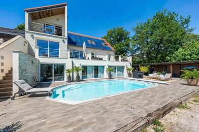 Maison 12 pièces 739000 €