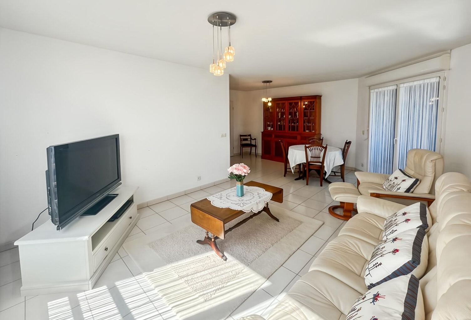 PAREMPUYRE - CENTRE!  APPARTEMENT T4 DE 85 m2 environ  AVEC — photo 1