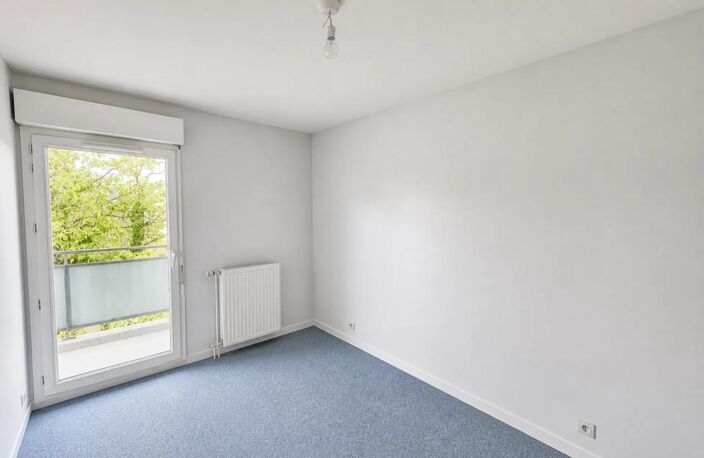 Appartement de 3 pièces de 61 m2 en vente à Rennes — photo 2