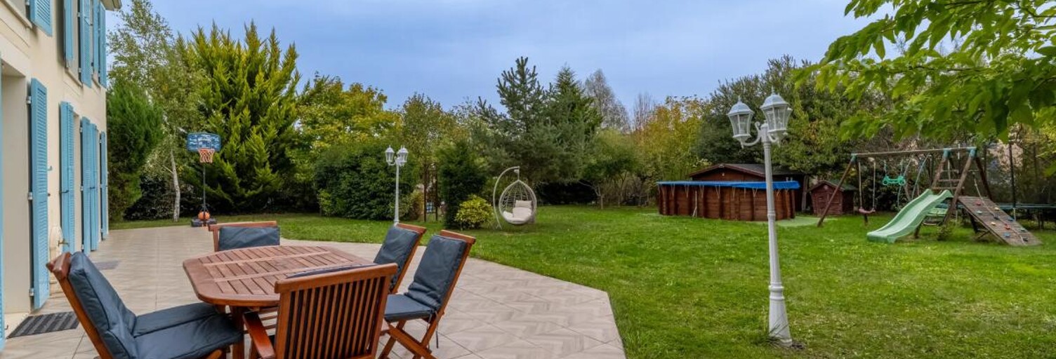 Maison 7 Pièces 199 m² à vendre à Les Essarts-le-Roi (78690)