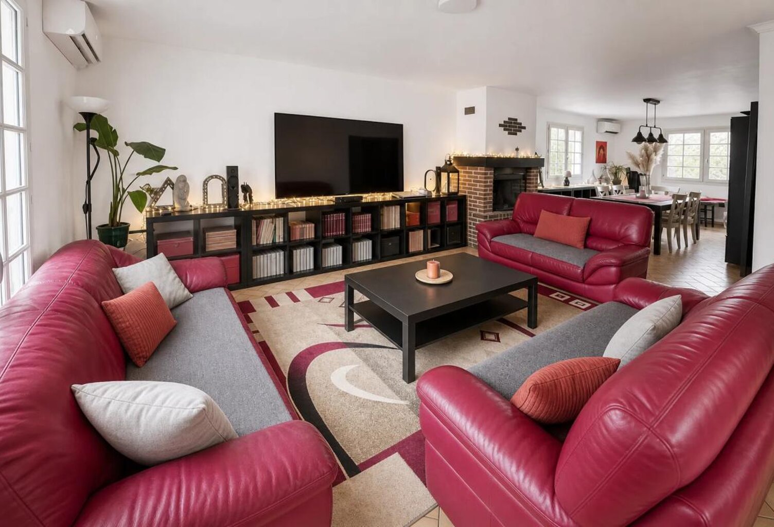Maison spacieuse de 240 m² à Vesly — photo 1
