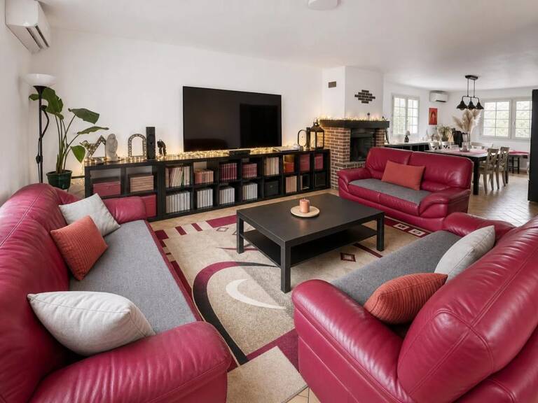 Maison spacieuse de 240 m² à Vesly — photo 1