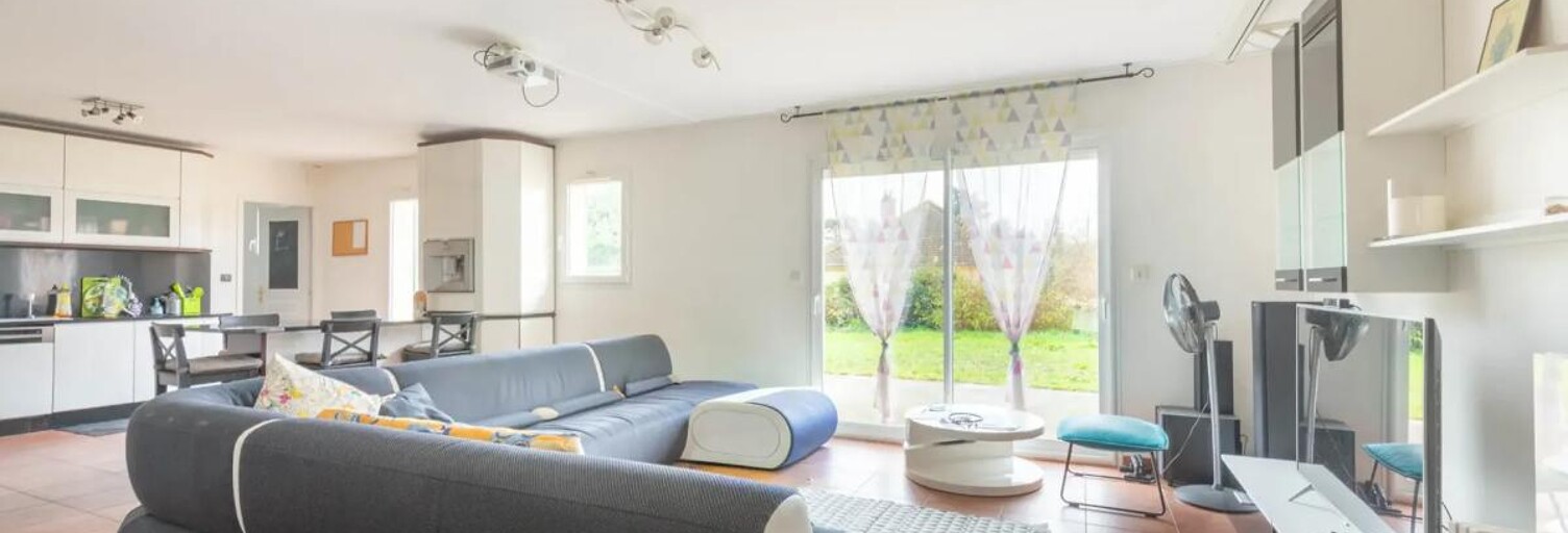 Maison 8 Pièces 200 m² à vendre à Roinville (91410)