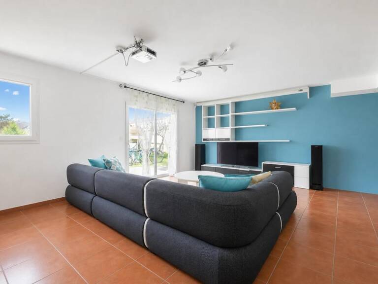Maison familiale moderne de 200 m² avec jardin spacieux — photo 1