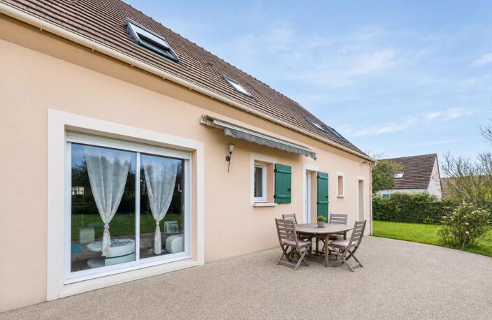 Maison familiale moderne de 200 m² avec jardin spacieux — photo 5