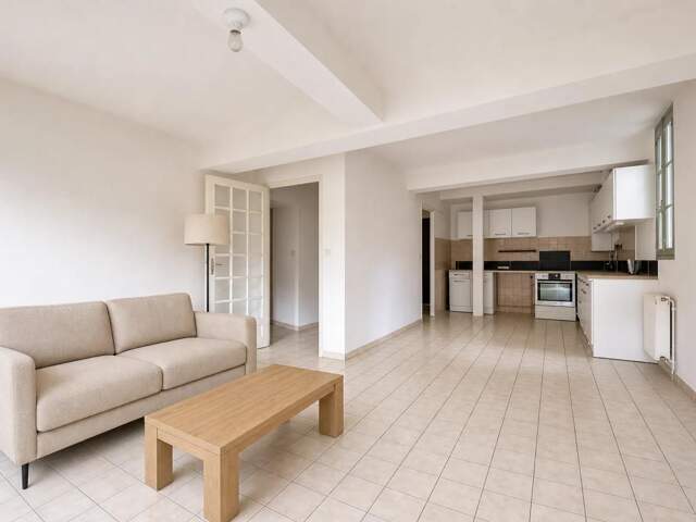 Investissement Immeuble 333 m² avec Potentiel - Centre Cologne — photo du bien