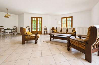 Maison 8 pièces 330000 €