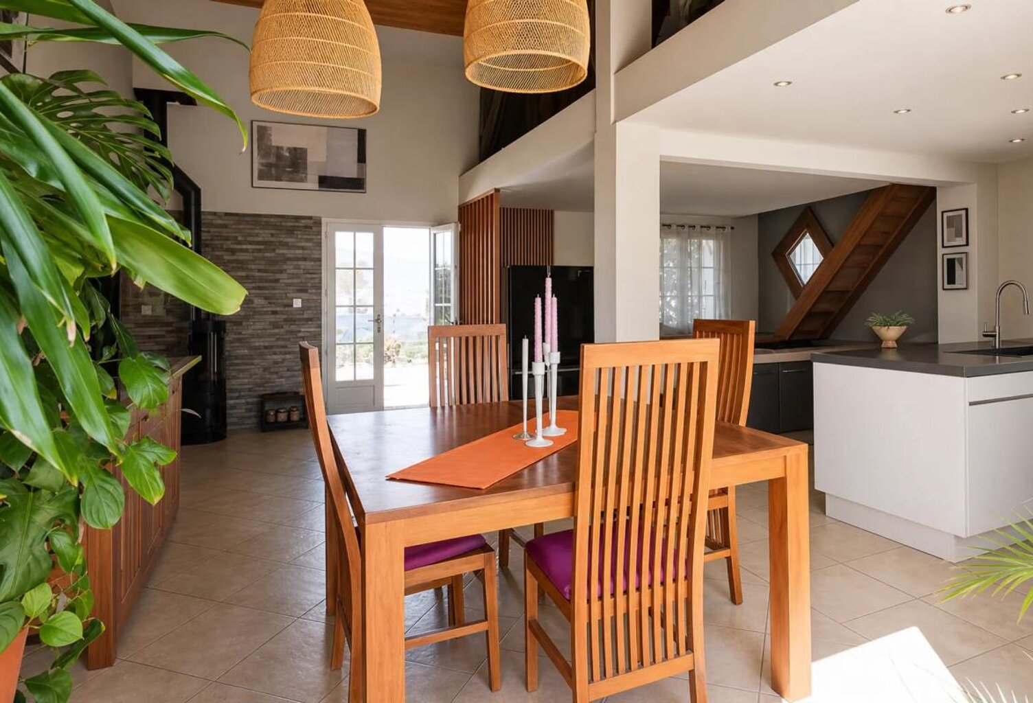 Maison 5 pièces avec gîte et grand terrain à Brignoles — photo 1
