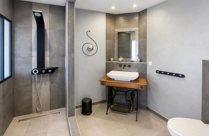Maison 5 pièces avec gîte et grand terrain à Brignoles — photo 3