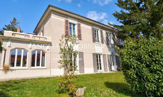 Maison 11 Pièces 367 m² à vendre à Écully (69130)