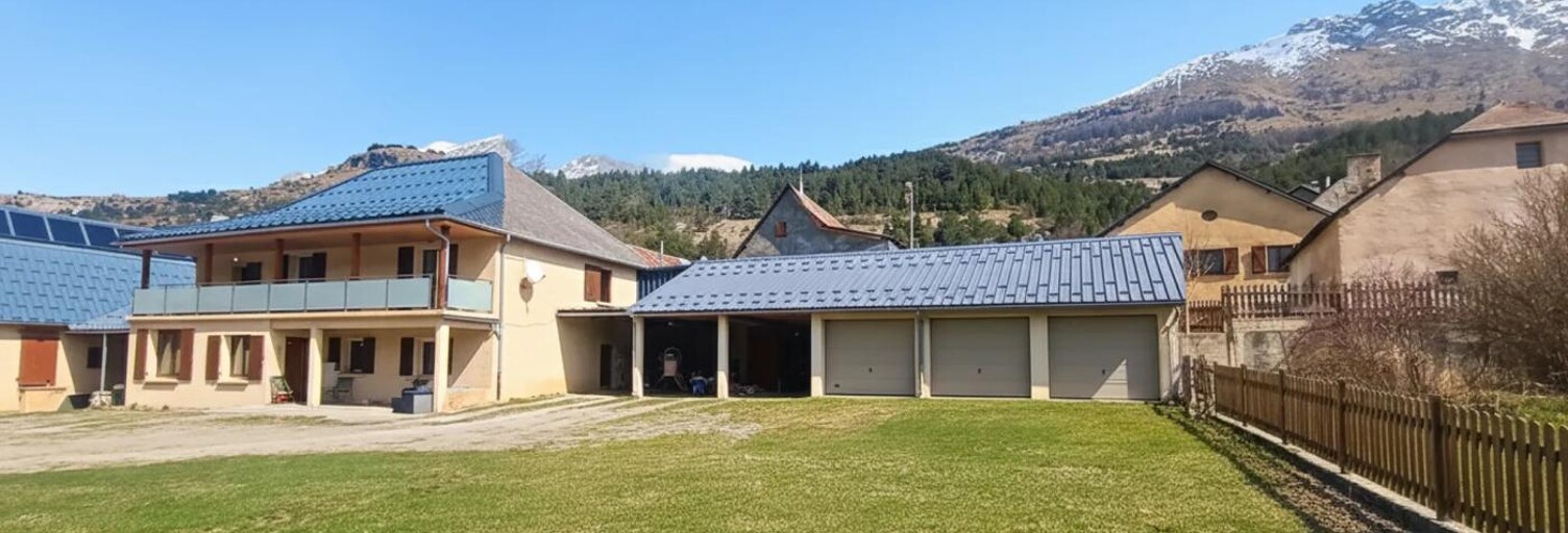 Maison 8 Pièces 152 m² à vendre à Le Dévoluy (05250)