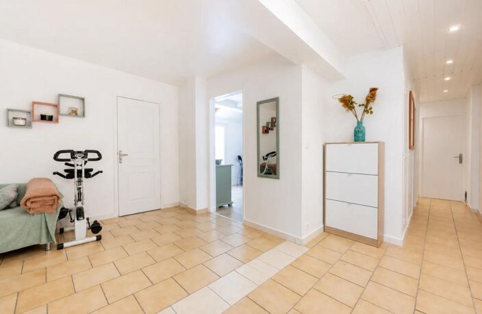 Bel appartement 3 pièces rénové à Cergy — photo 4